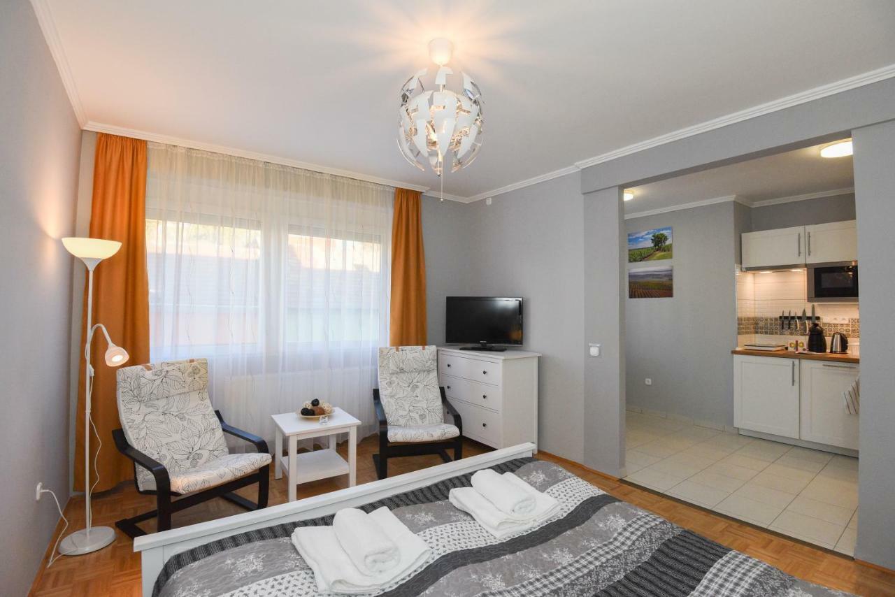 Vitalis Apartman 埃格尔 外观 照片